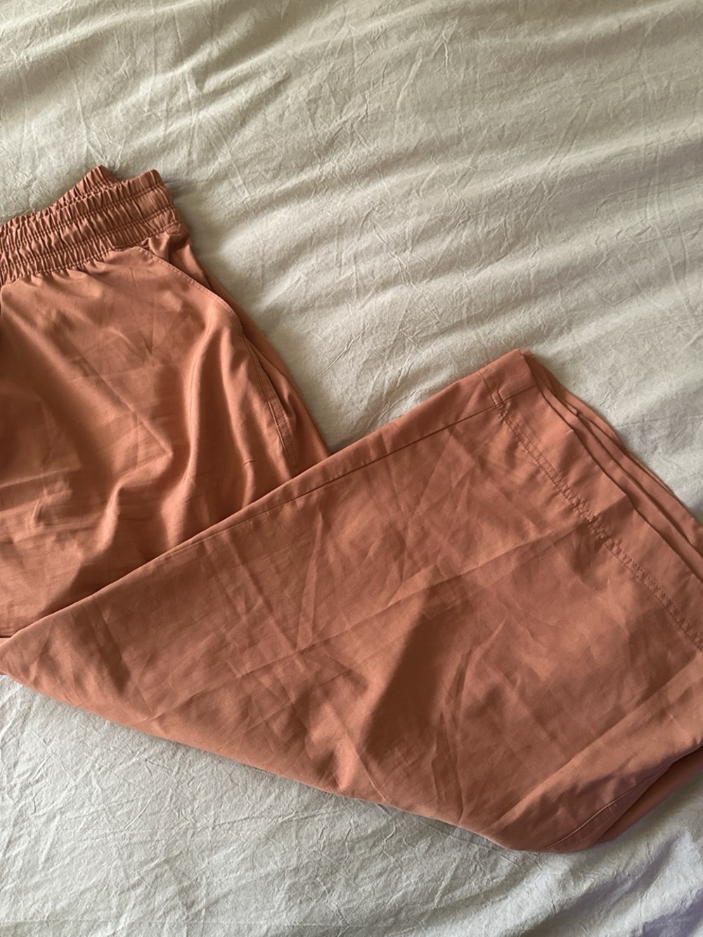 Old Navy Wide-Leg Pants in Terracotta